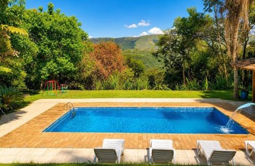 Parque Jardim Amanda House | Sítio com piscina e vista em Macacos - Nova Lima