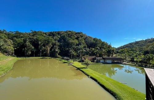 Blumenau House | Sítio Volmir - Piscina e Campo de Futebol