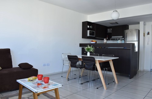 San Telmo Apartment | San Telmo Oasis, Roof Pool, Quiet Readaway, Near Bombonera Stadium