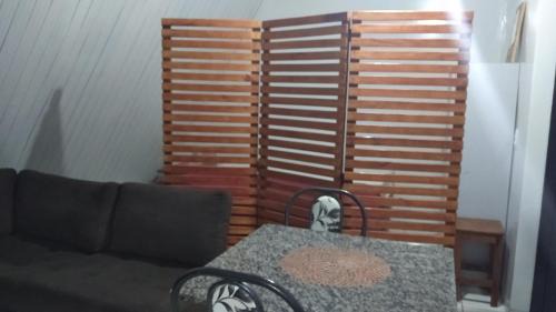 Luis Eduardo Magalhaes House | Segundo andar de chalé suiço