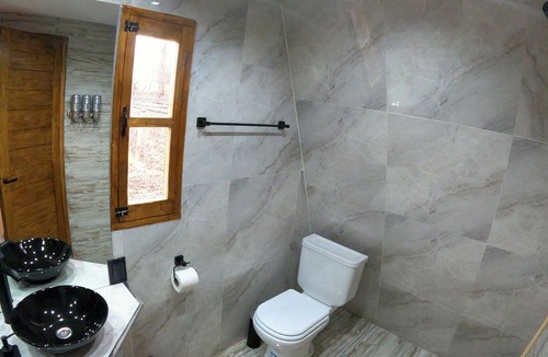 La Consulta Villa | Serene 1-bedroom villa with private open air hottub in charming La Consulta