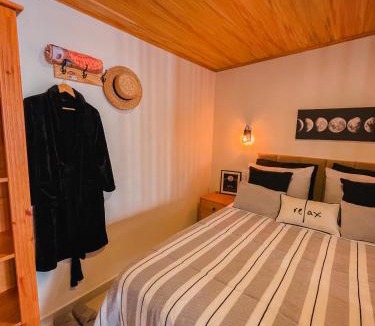 Praia do Rosa House | Shangri La Casas e Studios