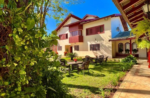 Indaiatuba House | Shared country house for rent for 20 guests.