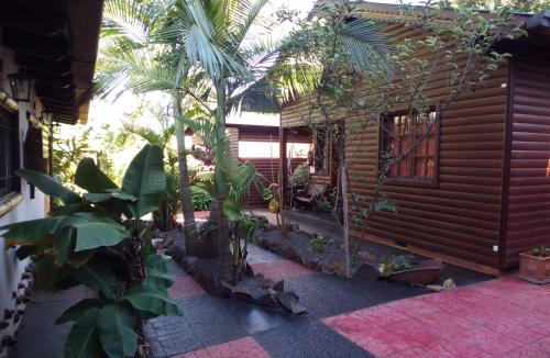 Puerto Iguazu Hotel | Si Mi Capitán - Cabañas & Habitaciones