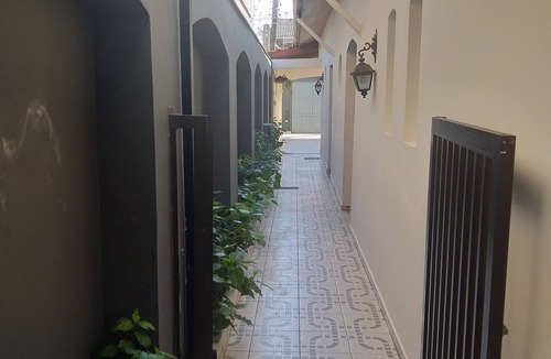 Jardim Centenario House | Single storey beach house with swimming pool and barbecue 30 meters from the beach