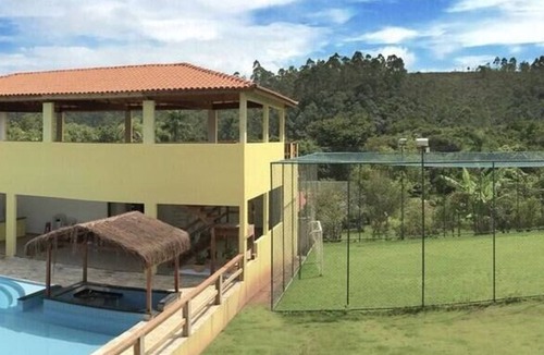 Igarata House | Site with chalets and wet bar