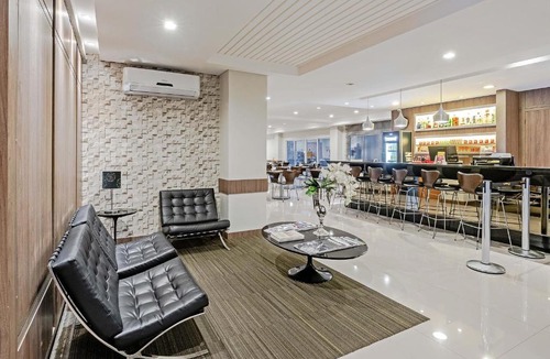 Jardim das Americas Hotel | Slim Hotel Curitiba Av das Torres