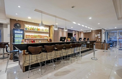 Jardim das Americas Hotel | Slim Hotel Curitiba Av das Torres