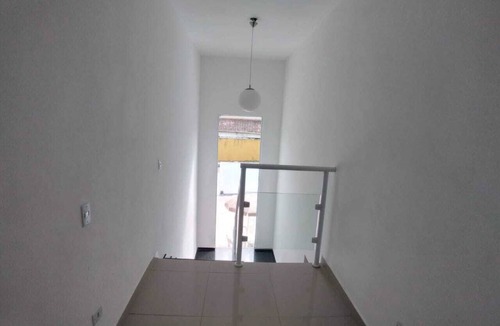 Caraguatatuba House | Sobrado com Piscina em Condomínio Fechado