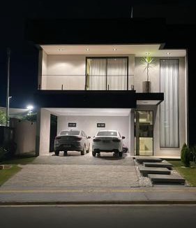 Senador Canedo House | Sobrado Completo para MotoGP Goiânia