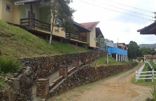 Caldas House | Solarium Farm with 19 bedrooms, party hall, field, swimming pool, all paved access.