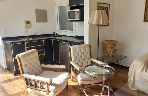 Barracas House | Spacious 5-bedroom house with AC and WiFi in gorgeous San Telmo, Buenos Aires.