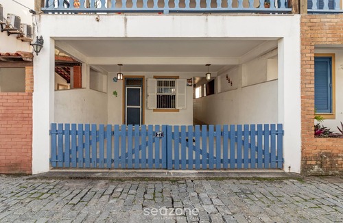 Pero Apartment | Spacious House 300m From Praia do Pero - Vvp0027