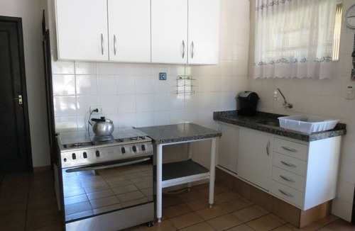 Guaratuba House | Spacious house with pool near the beach.