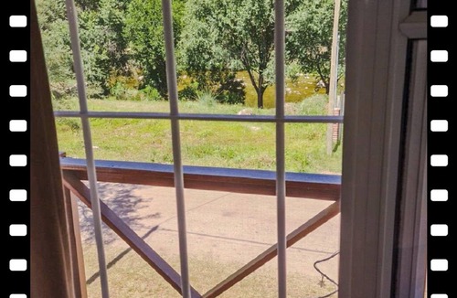 Santa Maria House | Spectacular Cabin in front of the River and the Sierras !