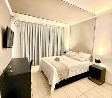 Sao Joao da Boa Vista Apartment | Stúdio Moderno com Garagem