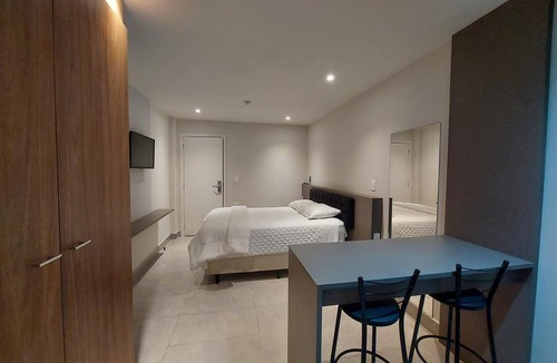 Nova Friburgo Hotel | Standard Suite | Pool, BBQ & 1 mi to Ponto 1 Shopping