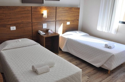Matriz Hotel | Stay Close to Curitiba’s Highlights in This Executive Double Twin Room Downtown
