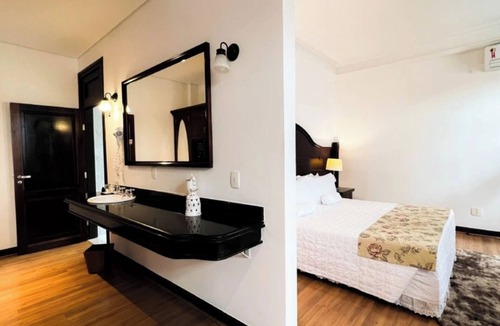 Matriz Hotel | Stay Close to Oscar Niemeyer Museum in an Intimate and Romantic Suite