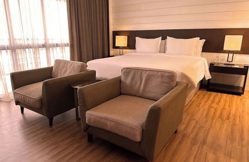 Setor Hoteleiro Norte Hotel | Stay in Downtown Brasília | Luxury Twin Room | Breakfast Included