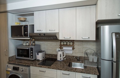 Belgrano Apartment | Studio apartment overlooking the lake and the mountains bright