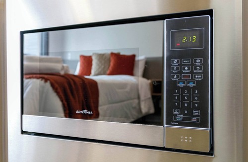 Sao Paulo Apartment | Studio Completo 500m do Metrô Borba Gato | AD229