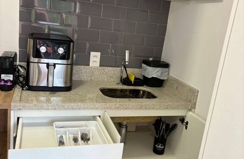 Cerqueira Cesar Apartment | Studio em frente ao Hospital das Clinicas | ZJ92