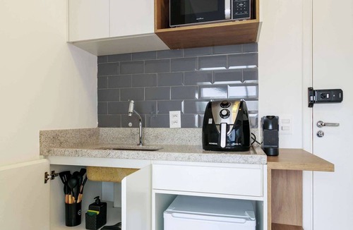 Cerqueira Cesar Apartment | Studio em frente ao Hospital das Clinicas | ZJ114