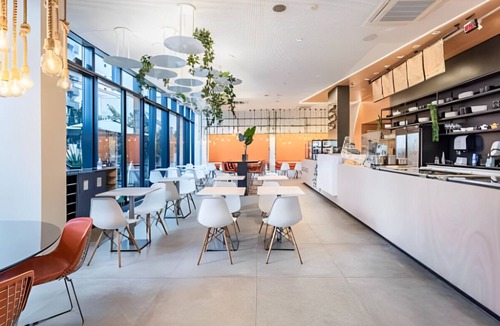 Batel Apartment | Studio Helbor Stay Batel - Aconchegante com Localização Premium