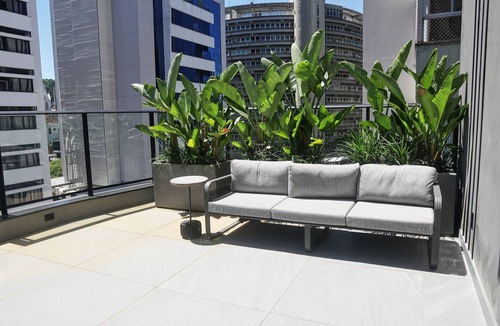 Centro Apartment | Studio Luxo 53m² - até 2 pessoas com área de lazer
