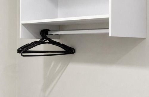 Doutor Albuquerque Apartment | Studio mobiliado 5min da UFMS e HU – Cozinha, Wi-Fi 300MB e garagem