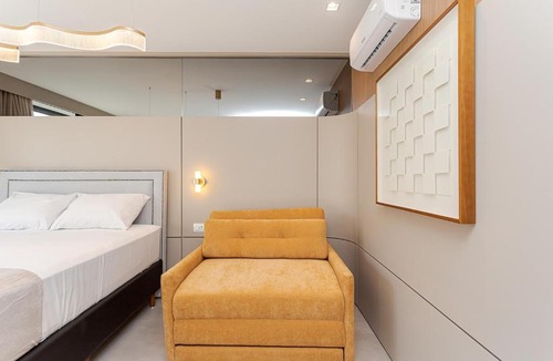 Matriz Apartment | Studio no melhor do Batel c/lazer e até 3 pessoas