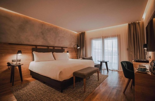 Villa General Belgrano Hotel | Stylish Room Near Brewer Park + Mountainside Beauty | Tennis Court, Pools Onsite
