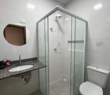 Velha House | Suíte com BWC PRIVATIVO Com AR Ao Lado da Vila Germânica Oktoberfest