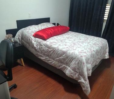 Sao Paulo House | Suíte confortável, seu cantinho em minha casa