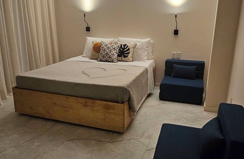 Arraial d'Ajuda Bed & Breakfast | Suíte espaçosa, charmosa e segura! A 3 kilometers da praia e da rua Mucugê!