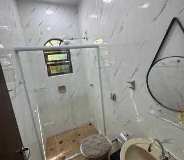 Centro Comercial House | Suíte privativa ilhabela
