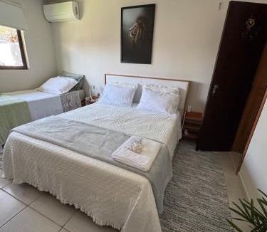 Santa Felicidade House | Suíte Sta Felicità 1 Confortável e com garagem, no charmoso Bairro de Santa Felicidade