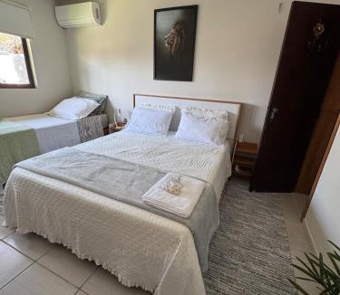 Santa Felicidade House | Suíte Sta Felicità 1 Confortável e com garagem, no charmoso Bairro de Santa Felicidade