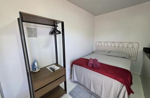 Goiania Villa | Suíte1 Individual Mobiliada com Ar Wi-Fi e Garagem Exclusiva