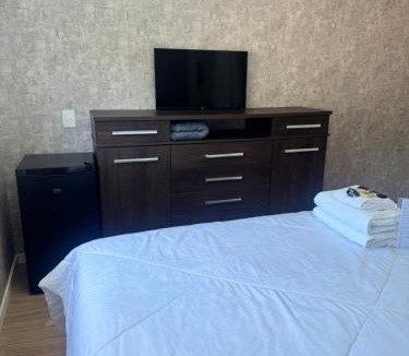Florianopolis House | Suítes De Pádua - Quartos com banheiro privativo em casa ampla e completa em Santo Antônio de Lisboa - Florianópolis - SC - BR