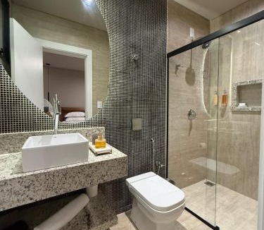 Industrial Apartment | Suite Boutique 102 Cheia de Graça