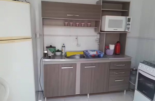 Cidade Nova Apartment | Suite + kitchen with air conditioning