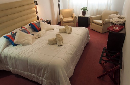 San Clemente Hotel | Suite monoambiente, con AA, Pisicna Clim. las 24 hs., desayuno y estac. opc.