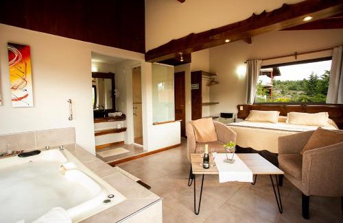 La Cumbrecita Bed & Breakfast | SUITES ALITHUÉ