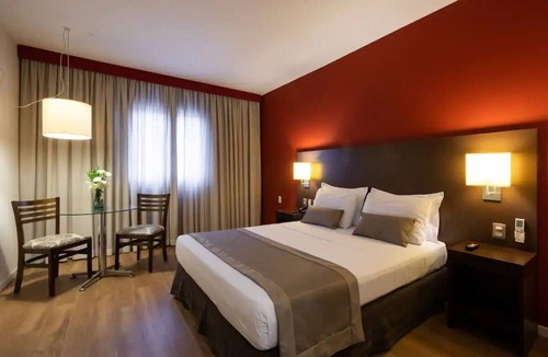Sao Paulo Hotel | Superior São Paulo Room | Free Breakfast | 1.3 mi to Bourbon Shopping