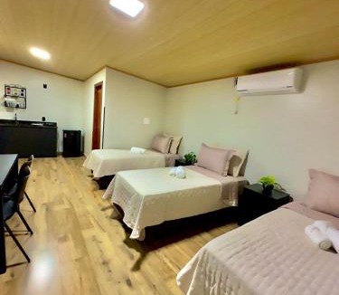 Timbo Cabin | Tiny House Londres, Timbó