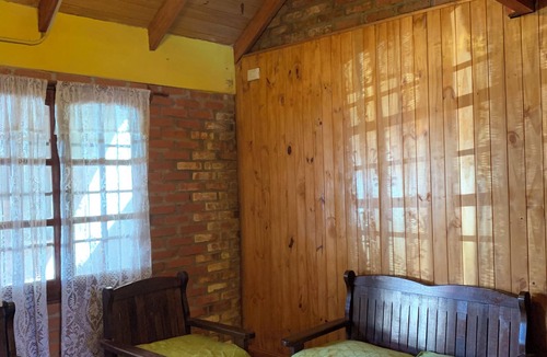 Zona Granja Cabin | Tourism and relaxation : Patio + parking : Starlink : Air conditioning