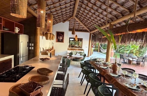 Porto Seguro House | Trancoso, 10 minutes from the Quadrado. Bougainvillea Art House, high standard.