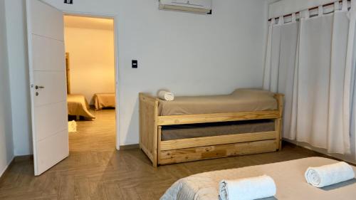 Monte Grande Apartment | Travel Suites MG Céntrico - Airport 15 min - Clínica MG - Parking Ezeiza